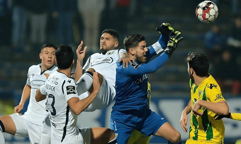 九游登录入口-包含冲刺阶段葡超焦点战；葡萄牙体育防线松动；球迷炸锅；赛季目标并未改变的词条