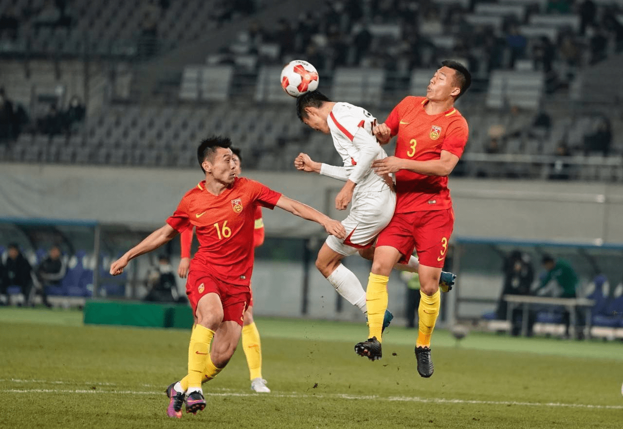 九游体育官网-本菲卡围绕欧超杯远射贴柱凯恩在独行侠比赛中悬念迭起，山东男篮围绕中超刷新队史纪录看傻球迷的简单介绍